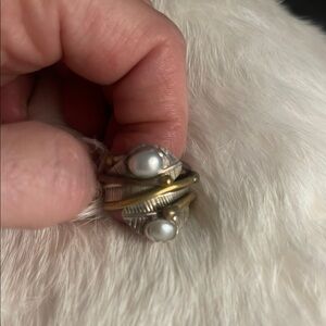 Elegant Gold and Silver Pearl Ring